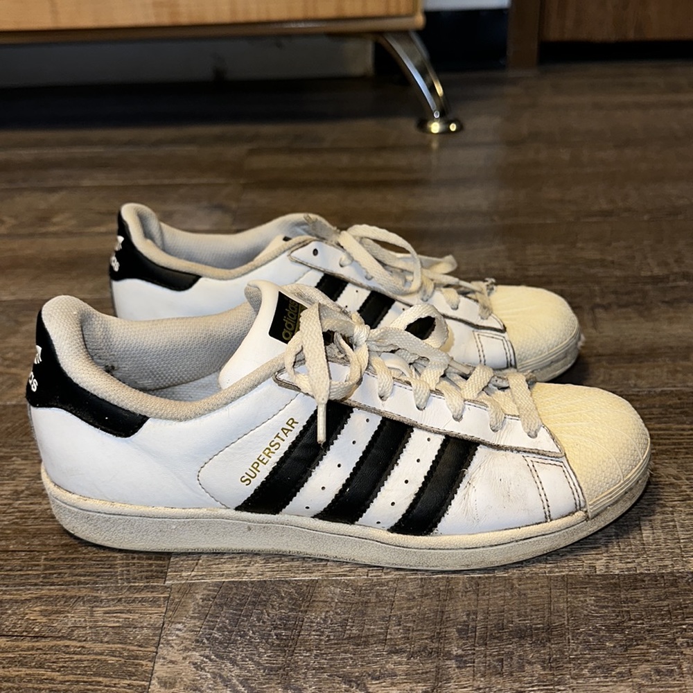 Adidas Superstar Sneakers Size 8.5